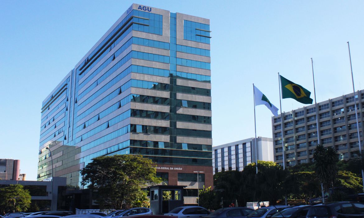 A AGU pediu à Justiça Federal novo bloqueio de bens de pessoas físicas e empresas envolvidas nos atos antidemocráticos de 8 de janeiro.