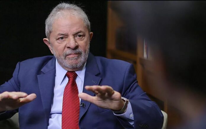 Lula afirmou que houve uma falha dos serviços de inteligência do governo que não alertaram sobre os atos golpistas.