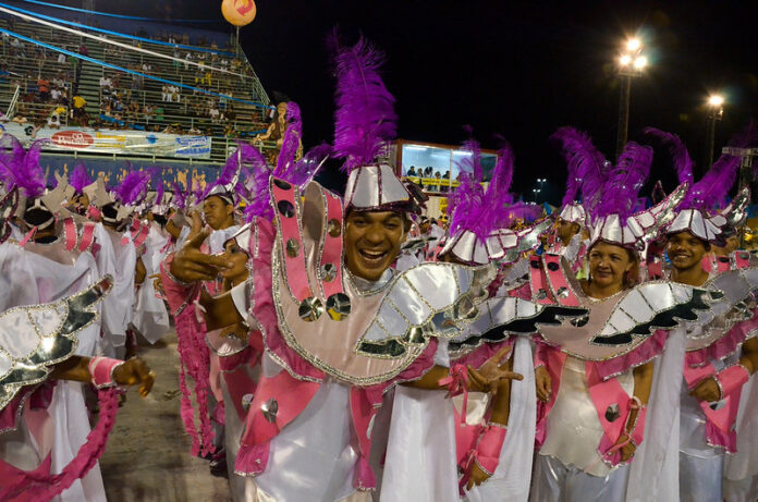 O Governo do Estado, por meio da Secretaria de Cultura e Economia Criativa, lança a programação dos desfiles das escolas de samba de Manaus.