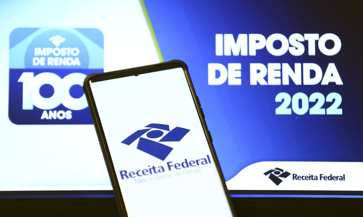 Cerca de 136 mil contribuintes que haviam caído na malha fina e acertaram as contas com o Fisco receberão R$ 368 milhões.