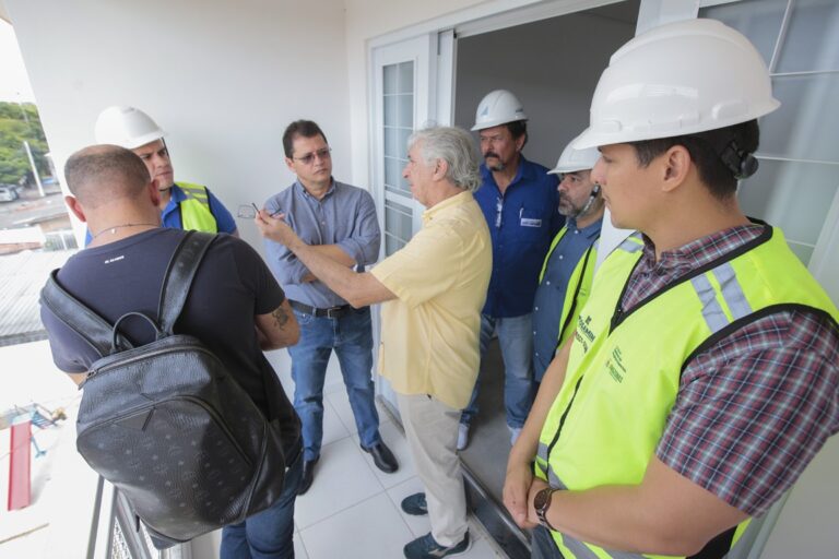 Conjunto na avenida Rodrigo Otávio será o primeiro do programa entregue regularizado