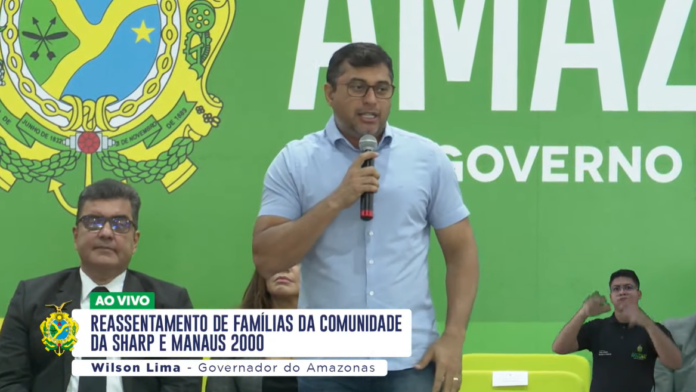 As famílias recebem nesta terça-feira (28) o auxílio-moradia.