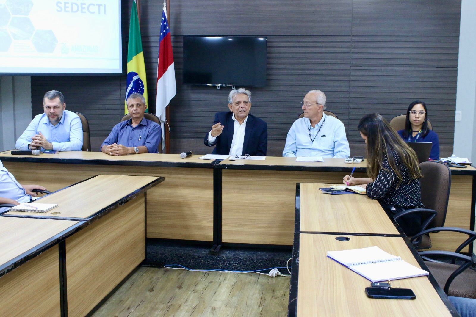 Governo do Amazonas reativa Conselho Estadual de Energia