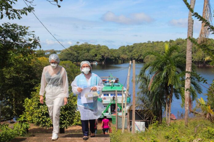A febre amarela é uma das principais doenças endêmicas da região amazônica e pode ser prevenida por meio de vacina.