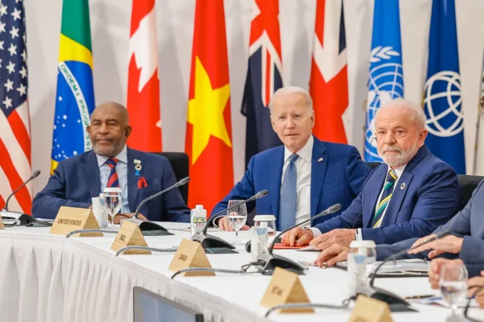 Joe Biden, expressou seu desejo de se encontrar com o ex-presidente brasileiro Luiz Inácio Lula da Silva para discutir a guerra na Ucrânia