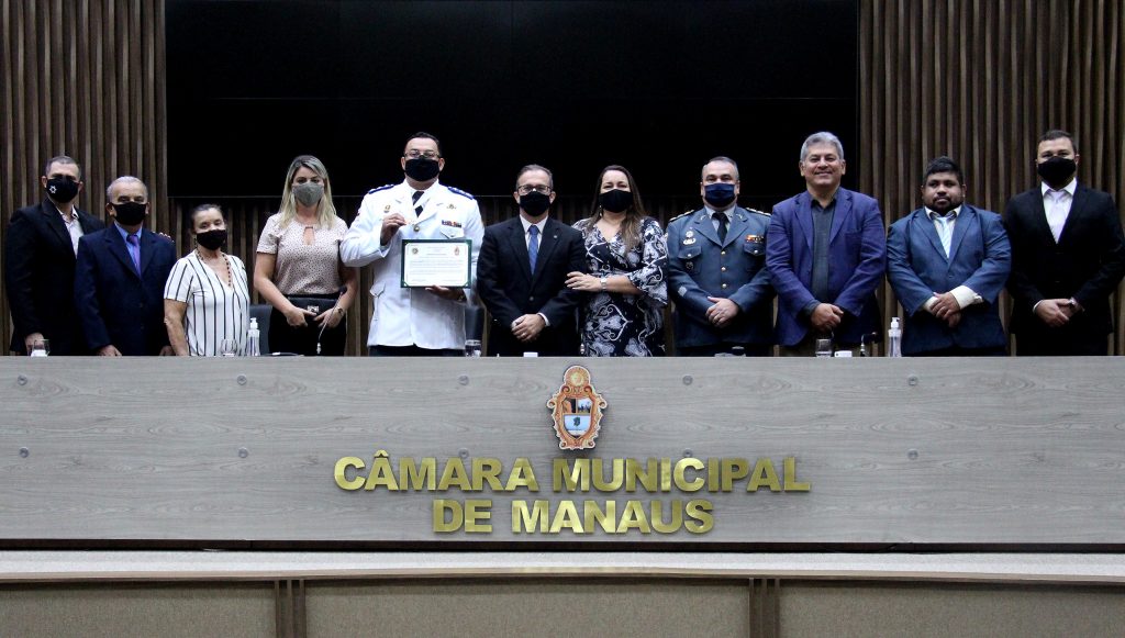Debate surge em meio à promulgação do Projeto de Resolução 005/2022, que institui mais uma honraria, totalizando 29 medalhas.