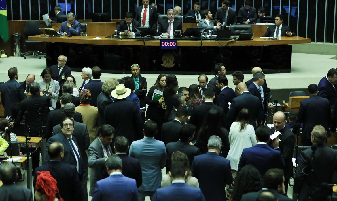 A Câmara dos Deputados aprovou na noite desta quarta-feira (31) a Medida Provisória 1154/23, que prevê a estrutura de ministérios do governo Lula.