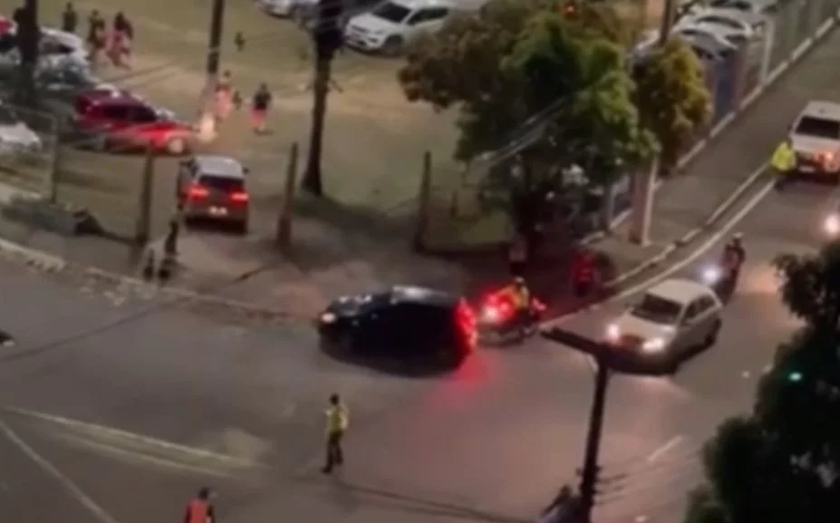 Conforme a Prefeitura de Manaus, o ato foi realizado sem autorização do poder público municipal.
