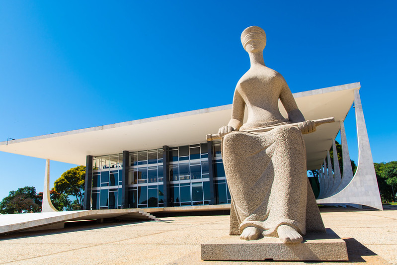 STF retoma julgamento sobre cotas da UEA