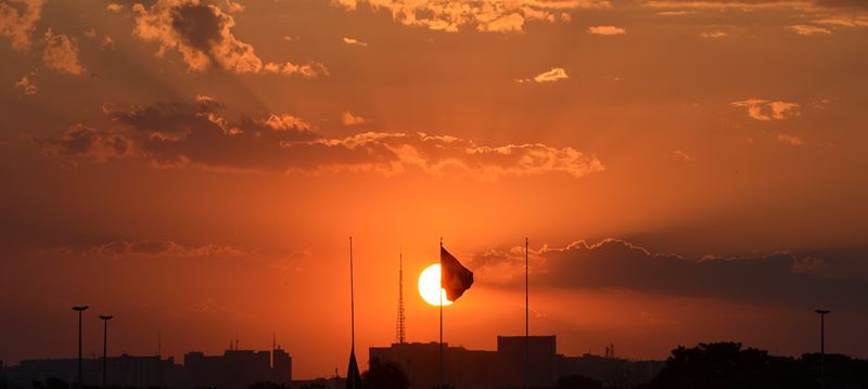O calor em Manaus vai aumentar. A temperatura deve alcançar 40ºC entre o fim de semana e a segunda (25) e terça-feira (26). El Nino