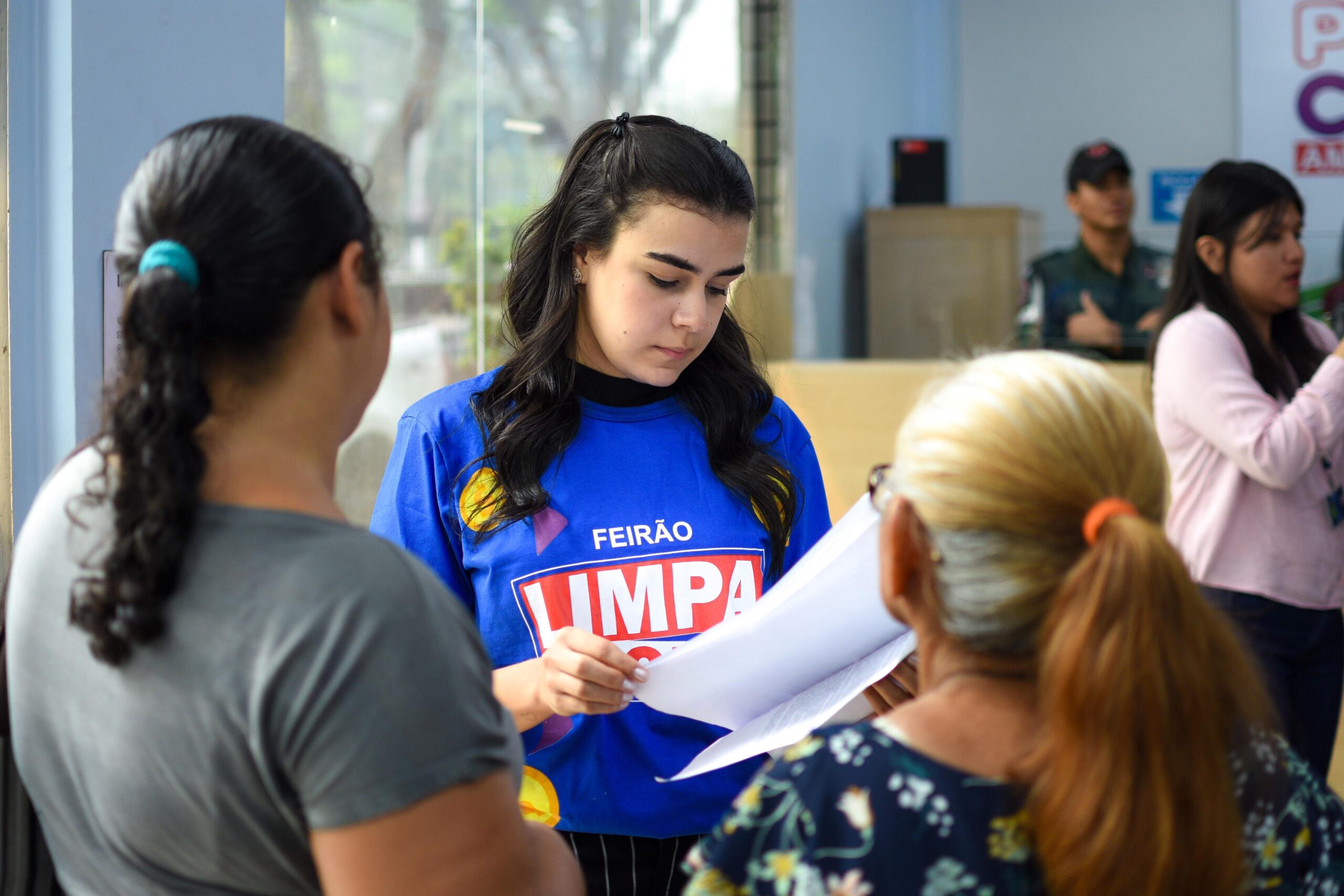 Funcionária do Procon-AM durante a primeira edição do Feirão Limpa Nome.