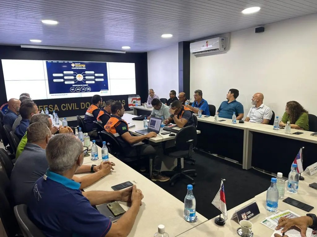 Empresas de táxi aéreo se comprometeram a ajudar a população durante a temporada de seca com fornecimento de combustível.