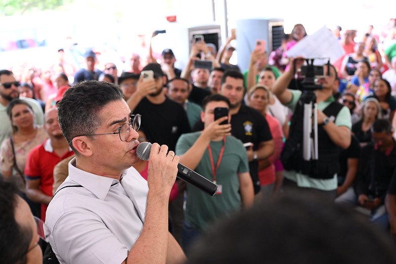 ‘Quem está pensando em política, está vagabundando’, diz David em resposta à Cidade