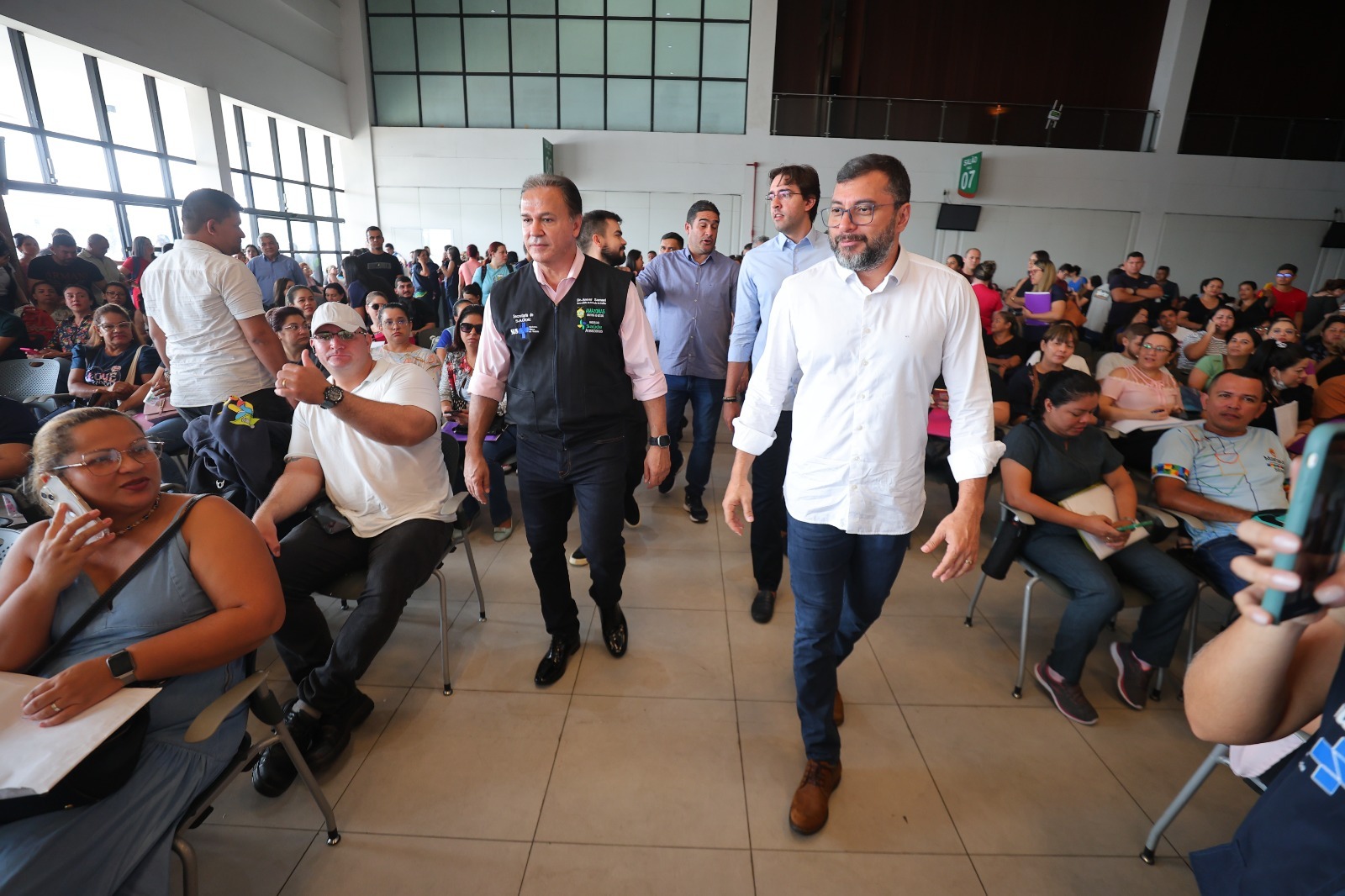 A contratação dos enfermeiros busca integrar, no quadro de funcionários do estado, funcionários que prestavam serviço terceirizado.