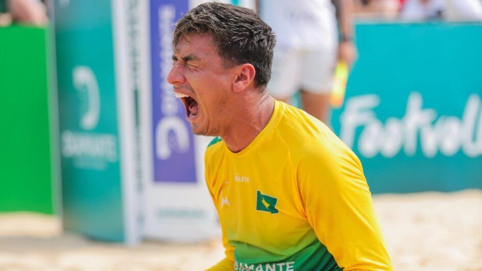 Amaury Gomes, atleta de futevôlei natural de Manaus.