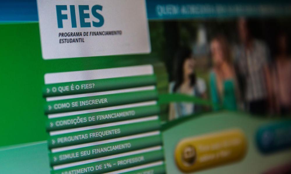 Programa de Financiamento Estudantil (Fies) tem 1,2 milhões de devedores em todo o Brasil.