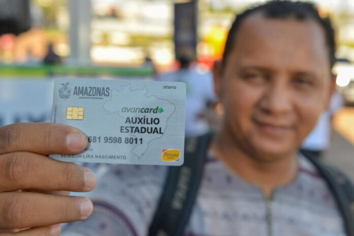 O Governo do Amazonas antecipará o auxílio estadual permanente para 300 mil famílias, com pagamento agendado para quarta-feira (8).