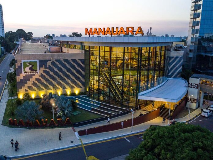 Manauara Shopping, um dos maiores de Manaus.