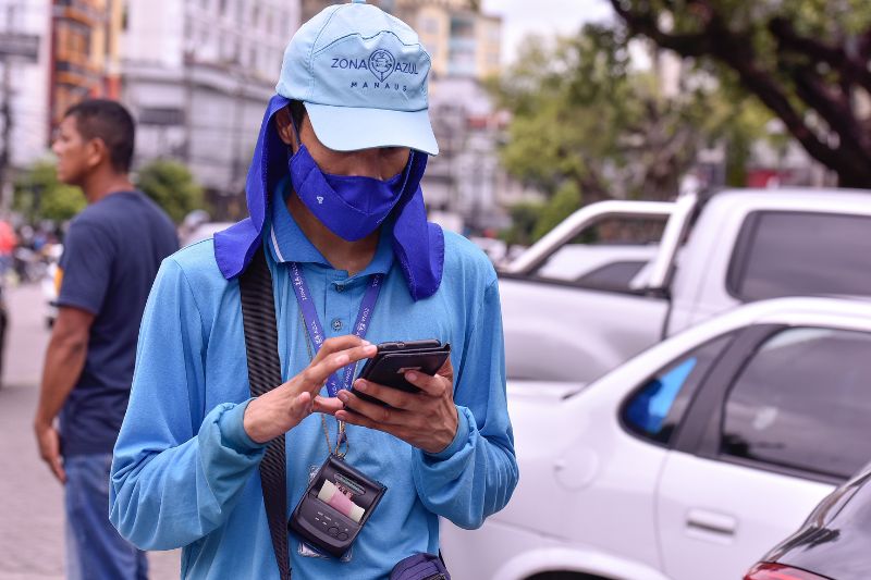 A tarifa do serviço de estacionamento Zona Azul em Manaus passará de R$ 3,50 para R$ 3,98.