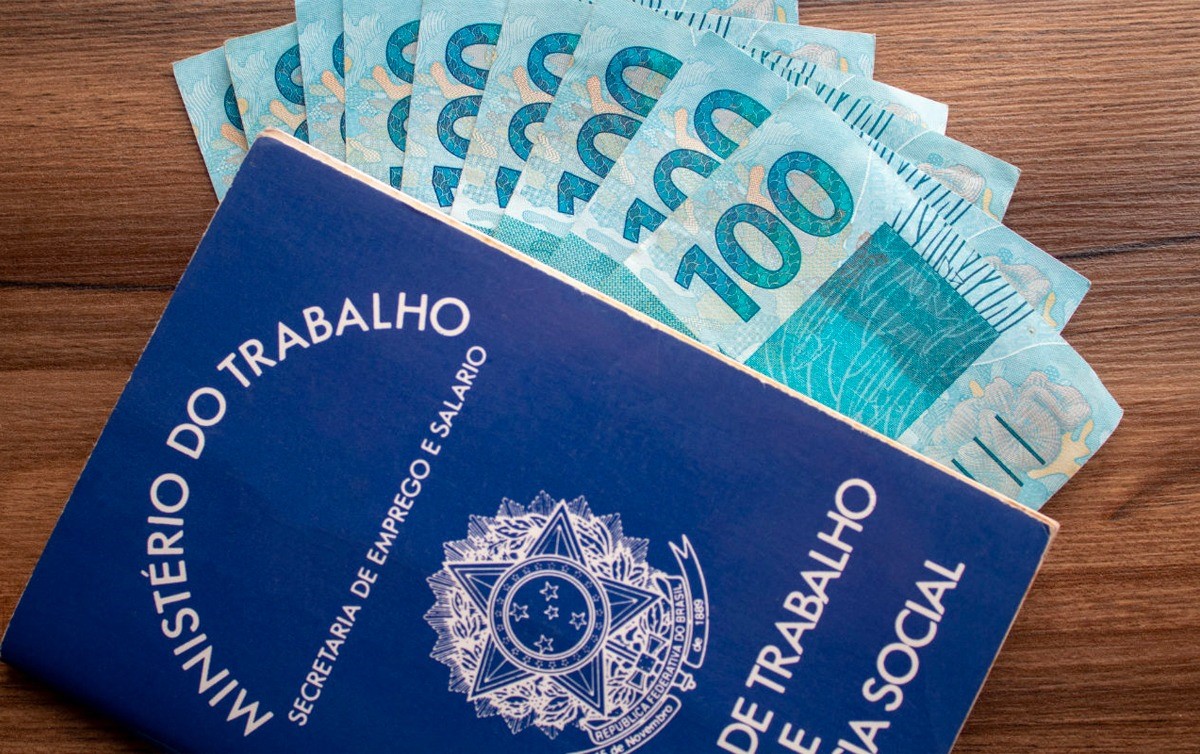 Salário Mínimo volta a ter ganho real acima da inflação em 2024