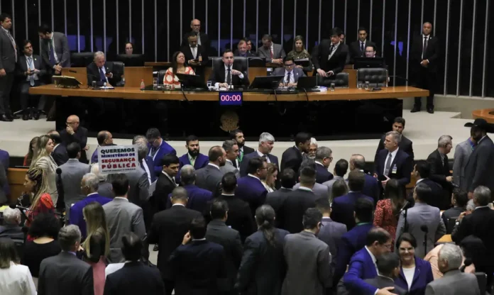 Votação da Lei de Diretrizes Orçamentárias (LDO) no Senado.