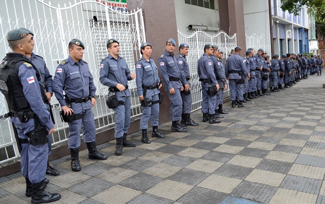 Servidores da Polícia Militar do Amazonas.