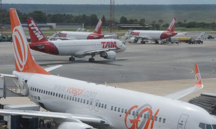 Ministro dos Portos e Aeroportos, Silvio Costa Filho, anuncia pacote de R$ 4 bilhões a R$ 6 bilhões para financiar companhias aéreas.