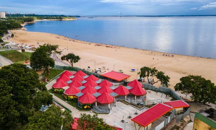 Casa de Praia Zezinho Corrêa, o complexo turístico da Praia da Ponta Negra, em Manaus.