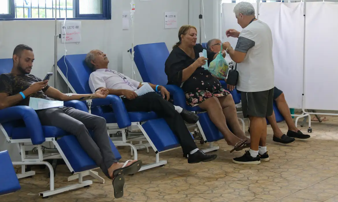 Pacientes em atendimento por sintomas de dengue.