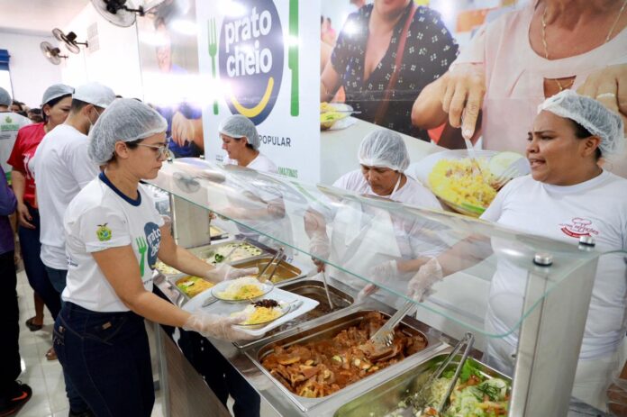 Unidade do Petrópolis existe desde 2022 e serve 400 refeições por dia.