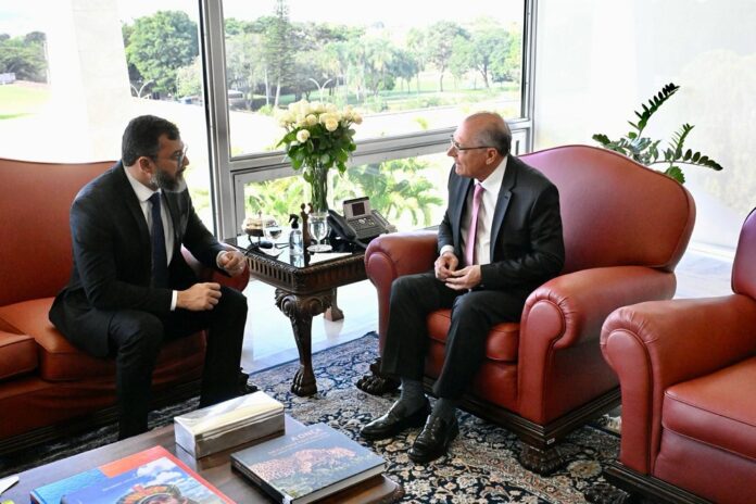 Wilson Lima e Geraldo Alckmin em reunião sobre a estiagem deste ano.
