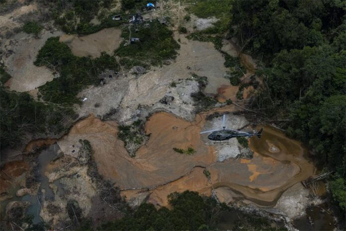 Um relatório do Ipam revelou que o garimpo ilegal tem avançado de forma alarmante na Amazônia, especialmente nas terras indígenas.