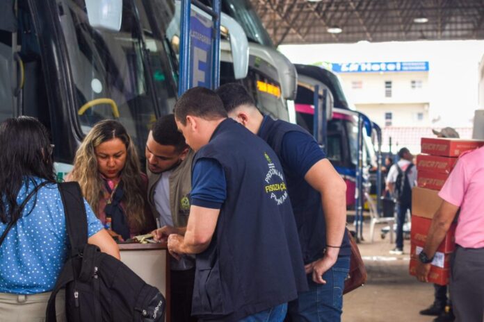 Recomendações do Procon-AM são voltadas a viagens de ônibus em Manaus.