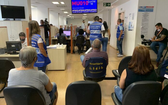 Renegociação por meio do Desenrola pode ser feita direto em bancos e outras instituições, sem a necessidade do Gov.br.