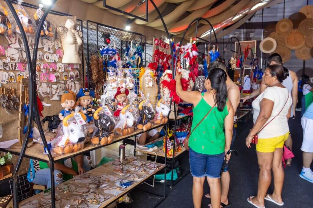 Mostra de Artesanato em Parintins.