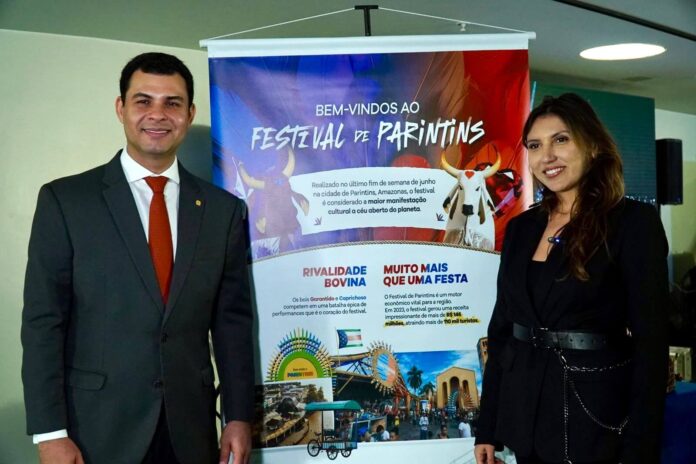 Inauguração da exposição organizada pelo parlamentar amazonense na Câmara dos Deputados.