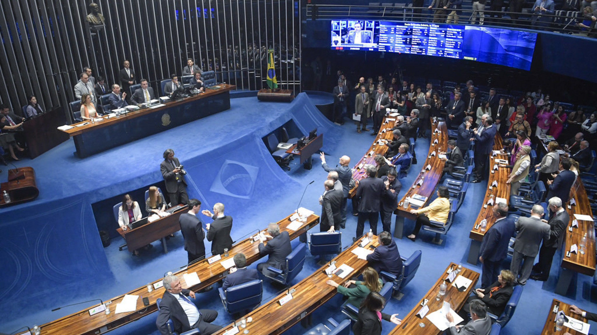 Tipificação de crime de apologia a tortura e ditadura foi votada nesta quinta (6).