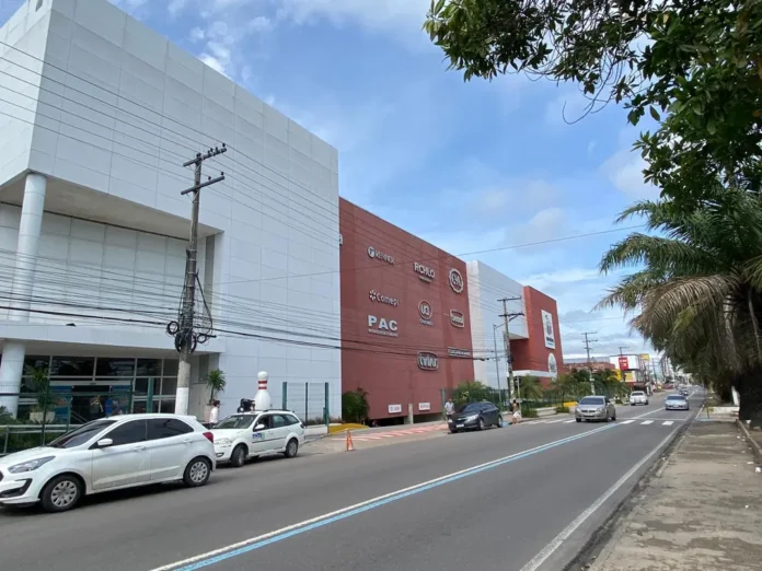 Sumaúma Park Shopping, um dos centros comerciais que participam do 'Dia Livre de Impostos'.