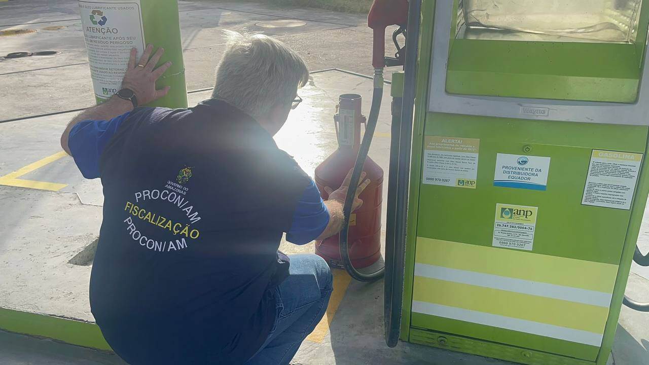 O Procon-AM realizou, nos dias 5 e 6 de junho, fiscalização e orientação acerca dos direitos dos consumidor  na Ilha Tupinambarana.