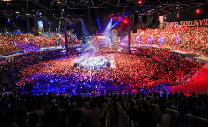 A TV Acrítica, parte da Rede Calderaro, possui esses direitos exclusivos e uma quebra de contrato resultaria em uma multa de R$ 10 milhões.