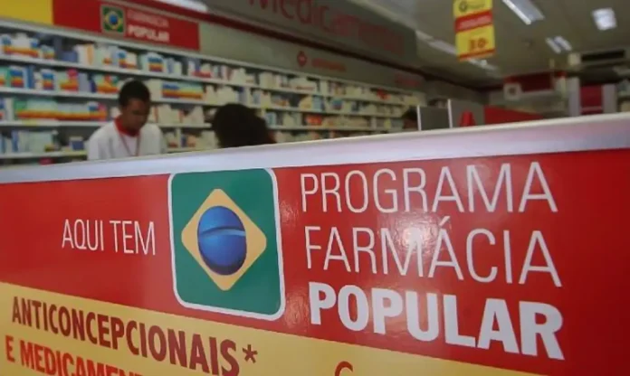 Medicamentos estarão disponíveis em qualquer unidade da Farmácia Popular em todo o Brasil.