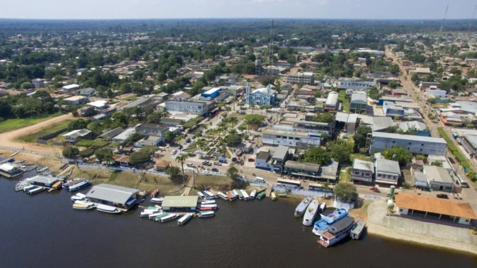 Vista aérea do município de Autazes, onde ocorre a disputa do potássio no Amazonas.