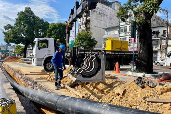 Os condutores que trafegam pela avenida Epaminondas, no Centro, zona Sul da cidade, devem ficar atentos à interdição parcial da via.