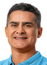 Foto oficial do candidato David Almeida que aparecerá nas urnas.