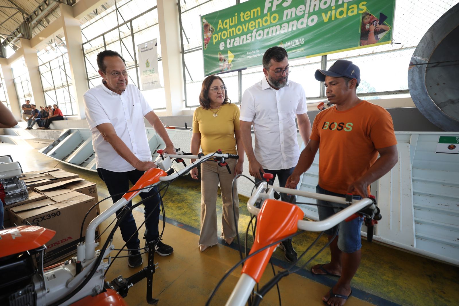 Governador Wilson Lima anuncia mais de R$ 800 mil em investimentos para o setor primário e comércio em Humaitá