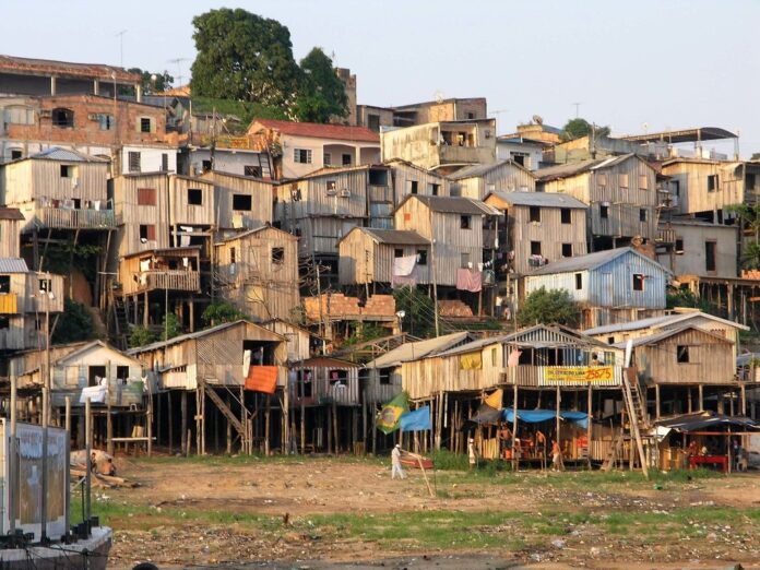 G20 Favelas discutirá políticas públicas de melhoria de moradia aos cidadãos de baixa renda.