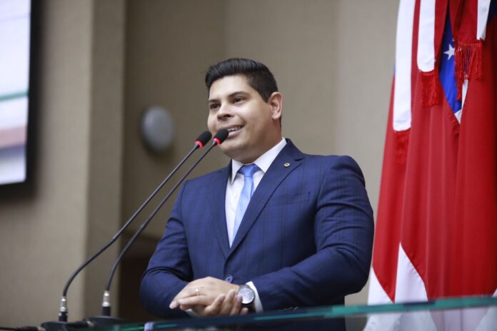 Deputado estadual Mário César Filho, autor do projeto que mudou a Lei.