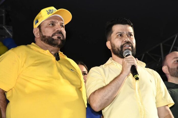 Candidatos Nicson Marreira e Gilmar William (conhecido como Preto Veloso) durante evento do partido na primeira semana de agosto.