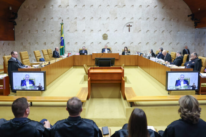 De acordo com o STF, testemunhas de Jeová possuem direito constitucional à recusa de tratamentos que vão contra os princípios de sua religião.