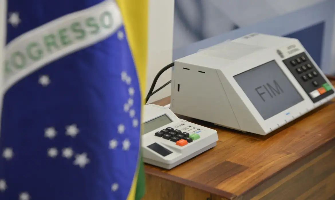 Candidatos só podem ser presos em caso de flagrante delito.